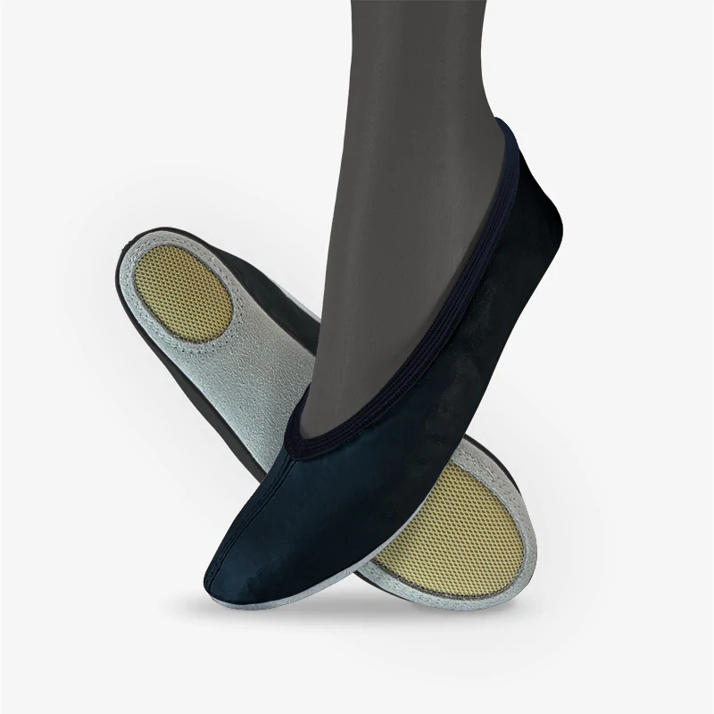 Cvičky univerzální BASIC UNI kožené matné WINS 35 modrá