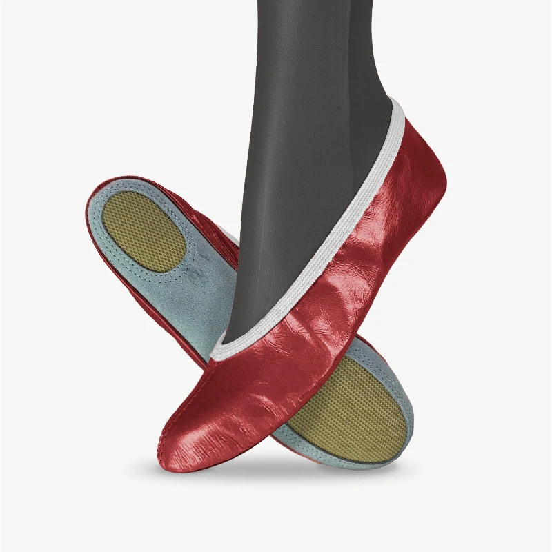 Cvičky univerzální BASIC UNI kožené lesklé WINS 33 červená