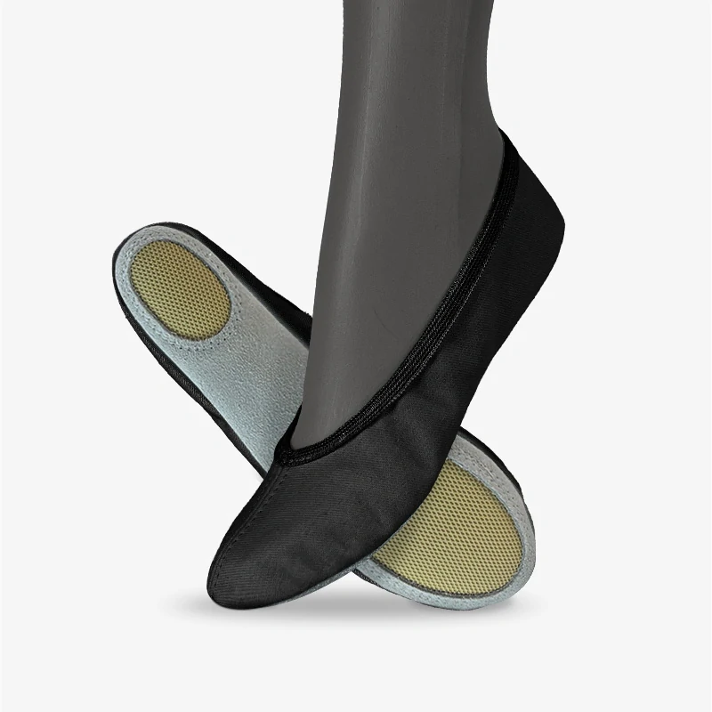 Cvičky univerzální BASIC UNI textilní WINS 37,5 černá