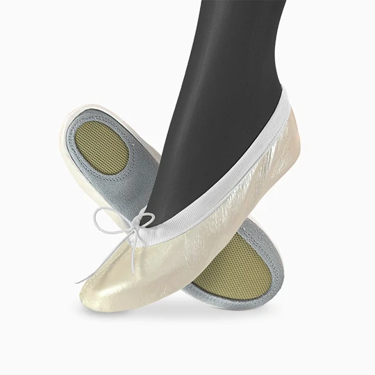 Cvičky univerzální SPIRIT UNI kožené lesklé  WINS 39 červená